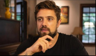 Rafael Cardoso acusa Mari Bridi de invadir sua casa: "Queria me agredir"