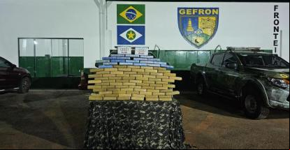 Gefron apreende carga de 146 kg de coca