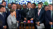 Com quatro minist